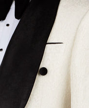 Load image into Gallery viewer, Cream Velvet Collar Tuxedo